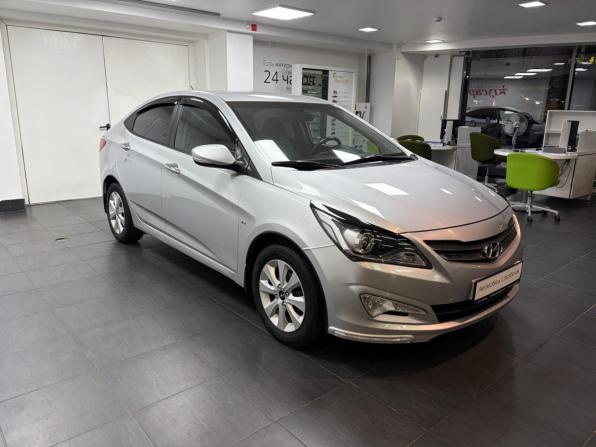 Hyundai Solaris I Рестайлинг с пробегом 2016 года, цена 948 000 рублей, 168713 км, седан, Автокод Объявления