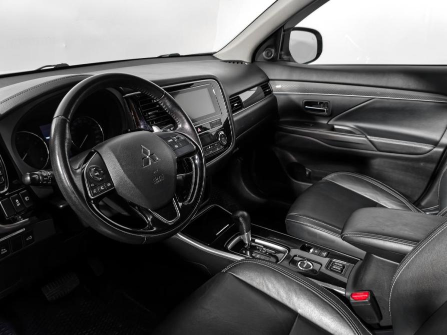 Mitsubishi Outlander III Рестайлинг 3 Санкт-Петербург  - изображение 9