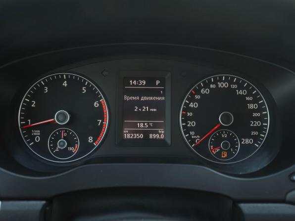 Volkswagen Jetta VI с пробегом 2012 года, цена 899 000 рублей, 182349 км, седан, Автокод Объявления