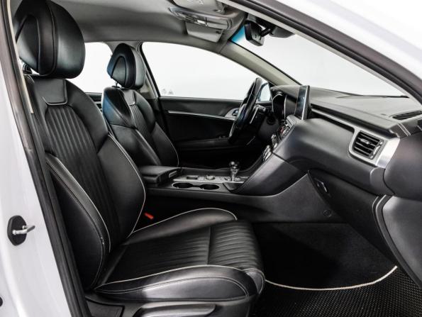Genesis G70 I с пробегом 2018 года, цена 1 749 000 рублей, 194855 км, седан, Автокод Объявления