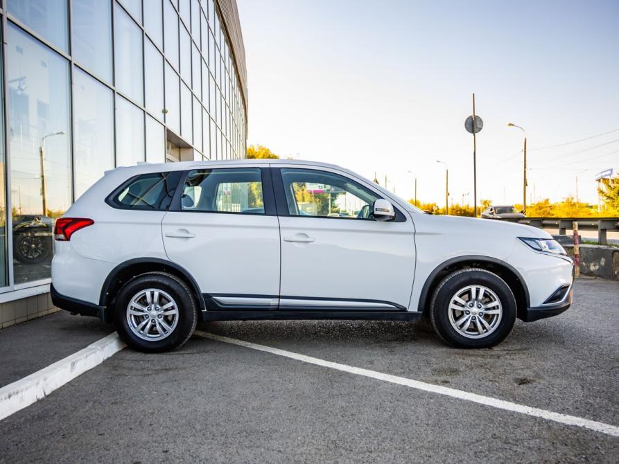Mitsubishi Outlander III Рестайлинг 3 Волгоград  - изображение 8
