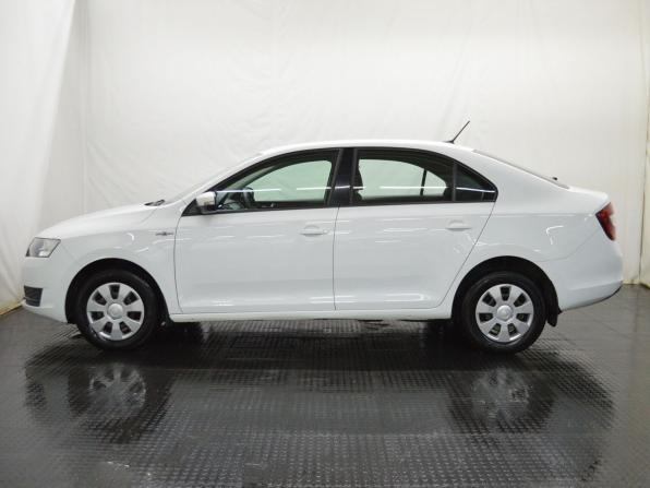Skoda Rapid I Рестайлинг с пробегом 2019 года, цена 1 149 000 рублей, 96725 км, лифтбек, Автокод Объявления