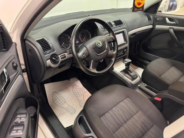 Skoda Octavia II (A5) Рестайлинг с пробегом 2012 года, цена 589 000 рублей, 149197 км, лифтбек, Автокод Объявления