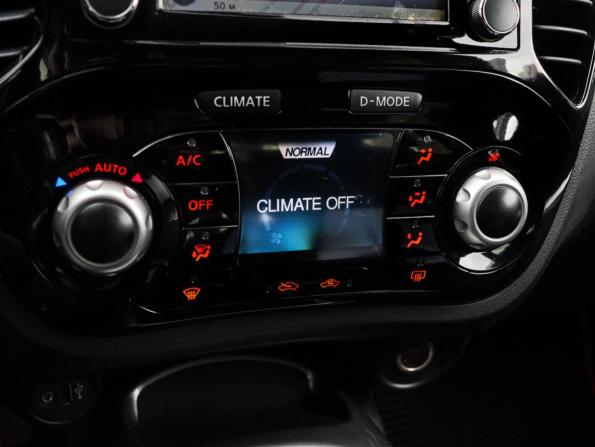 Nissan Juke I с пробегом 2013 года, цена 950 000 рублей, 119127 км, внедорожник, Автокод Объявления