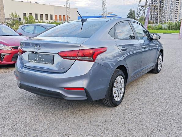 Hyundai Solaris II с пробегом 2018 года, цена 1 320 000 рублей, 116717 км, седан, Автокод Объявления