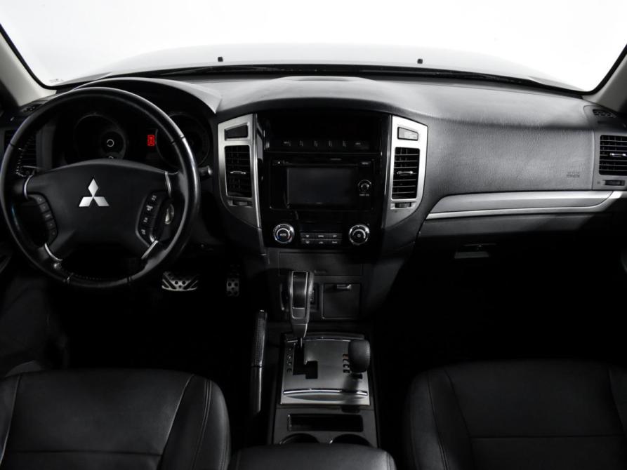 Mitsubishi Pajero IV Рестайлинг 2 Санкт-Петербург  - изображение 15