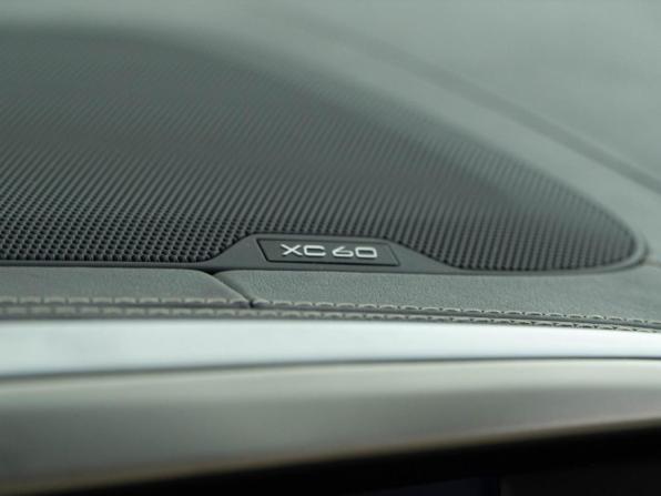 Volvo XC60 I Рестайлинг с пробегом 2015 года, цена 2 545 055 рублей, 189208 км, внедорожник, Автокод Объявления
