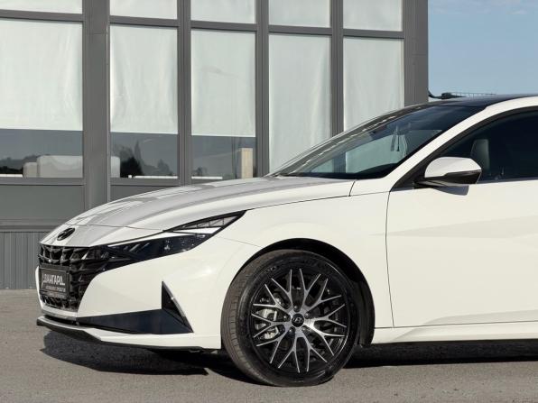 Hyundai Elantra VII (CN7) с пробегом 2023 года, цена 2 150 000 рублей, 47493 км, седан, Автокод Объявления