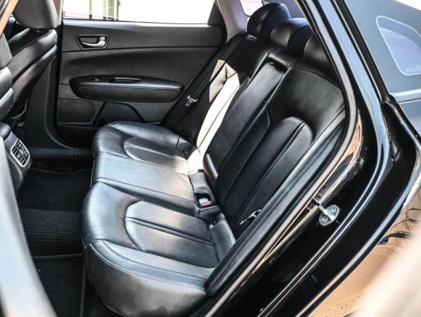 Kia K5 II с пробегом 2018 года, цена 1 649 000 рублей, 158121 км, седан, Автокод Объявления