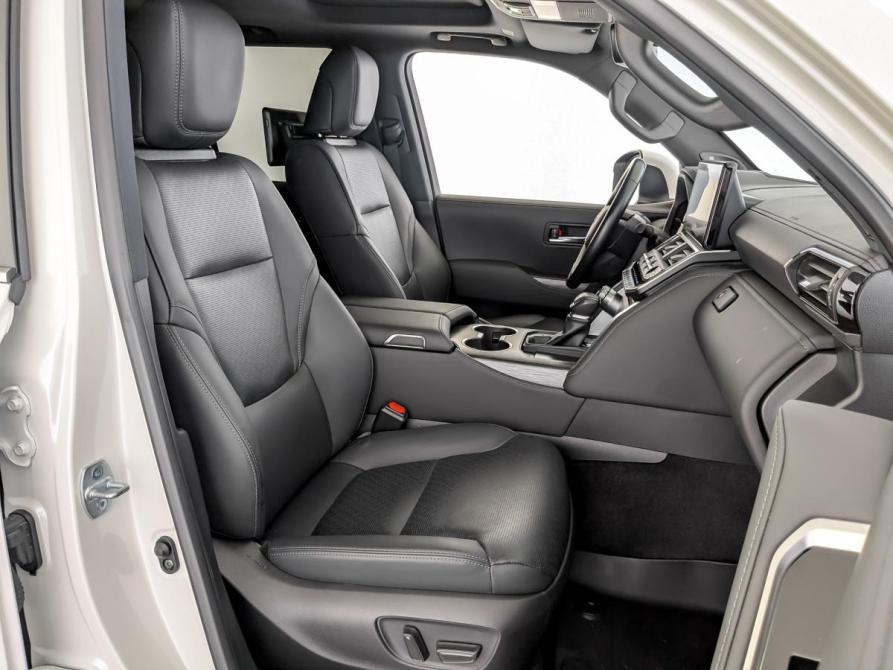 Toyota Land Cruiser 300 Series Москва  - изображение 23