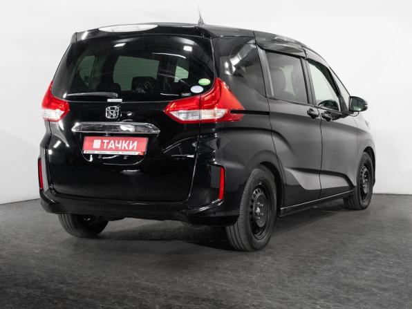 Honda Freed II с пробегом 2017 года, цена 1 449 500 рублей, 83268 км, компактвэн, Автокод Объявления
