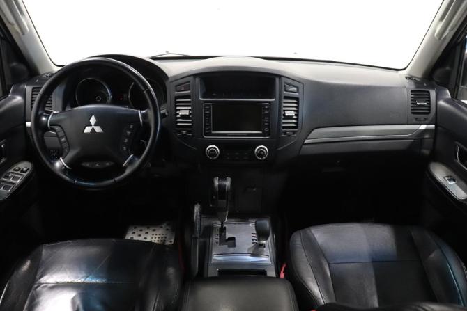 Mitsubishi Pajero IV с пробегом 2011 года, цена 1 702 000 рублей, 310702 км, внедорожник, Автокод Объявления