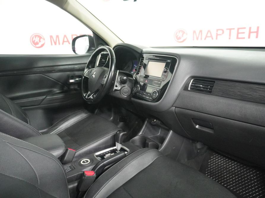 Mitsubishi Outlander III Рестайлинг 2 Вологда  - изображение 10