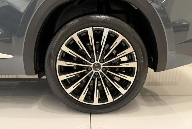 Новый Geely Monjaro I 2026 года, цена 4 954 990 рублей, внедорожник, Автокод Объявления