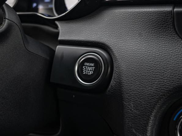 Kia Ceed III с пробегом 2018 года, цена 1 690 000 рублей, 111113 км, хэтчбек, Автокод Объявления