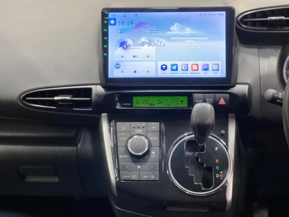 Toyota Wish II Рестайлинг с пробегом 2013 года, цена 1 399 000 рублей, 139962 км, минивэн, Автокод Объявления