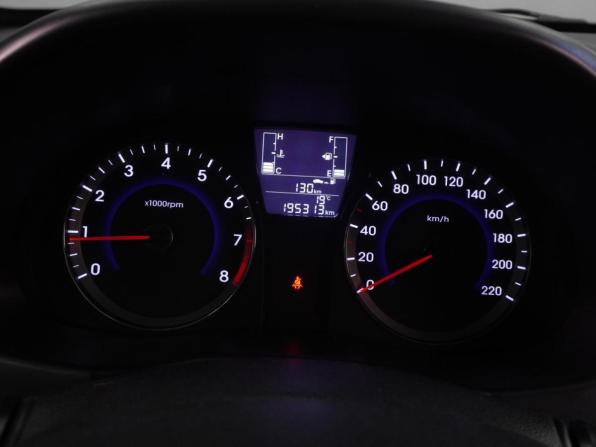 Hyundai Solaris I Рестайлинг с пробегом 2014 года, цена 799 000 рублей, 195313 км, седан, Автокод Объявления