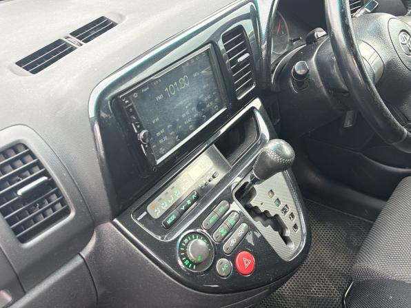 Toyota Wish I с пробегом 2004 года, цена 390 000 рублей, 299999 км, компактвэн, Автокод Объявления