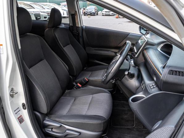 Toyota Sienta II Рестайлинг с пробегом 2019 года, цена 1 800 000 рублей, 87678 км, компактвэн, Автокод Объявления