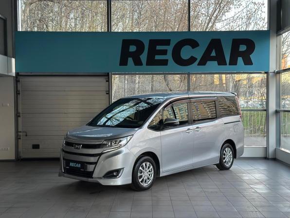 Toyota Noah III (R80) с пробегом 2017 года, цена 2 040 000 рублей, 118836 км, минивэн, Автокод Объявления