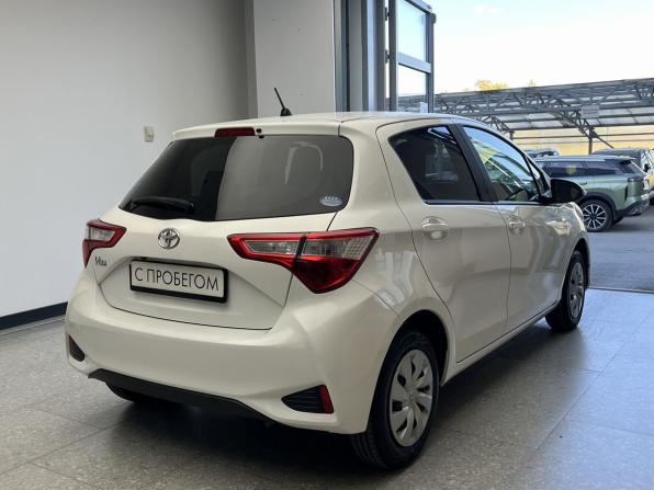 Toyota Vitz III (XP130) Рестайлинг 2 с пробегом 2018 года, цена 940 000 рублей, 93000 км, хэтчбек, Автокод Объявления