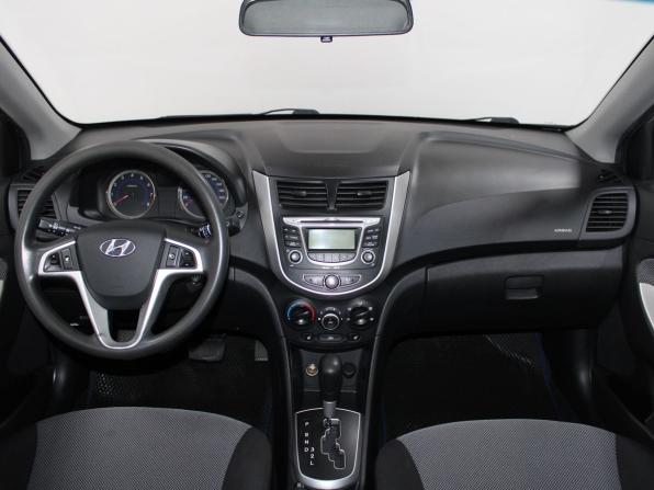Hyundai Solaris I с пробегом 2014 года, цена 879 900 рублей, 158517 км, хэтчбек, Автокод Объявления