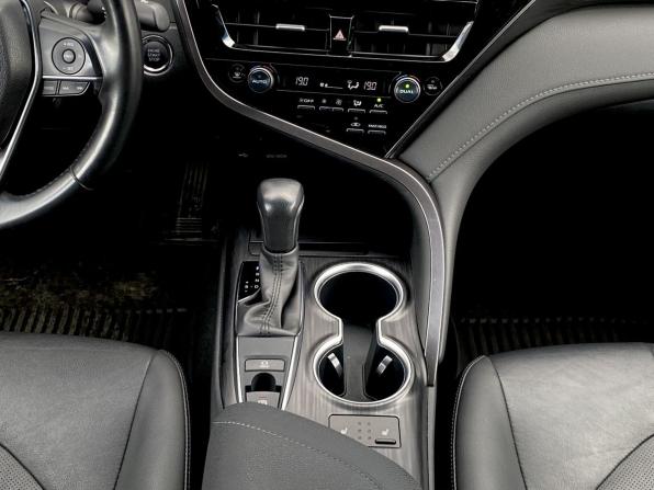 Toyota Camry VIII (XV70) Рестайлинг с пробегом 2021 года, цена 2 999 000 рублей, 50522 км, седан, Автокод Объявления