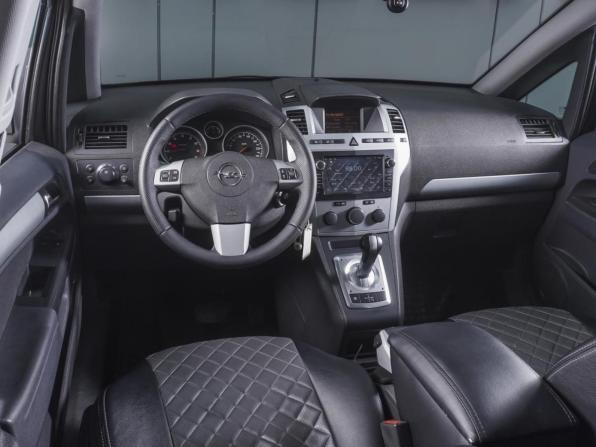 Opel Zafira B Рестайлинг с пробегом 2010 года, цена 749 000 рублей, 278807 км, компактвэн, Автокод Объявления