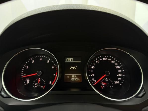 Volkswagen Jetta VI Рестайлинг с пробегом 2015 года, цена 1 160 000 рублей, 106837 км, седан, Автокод Объявления