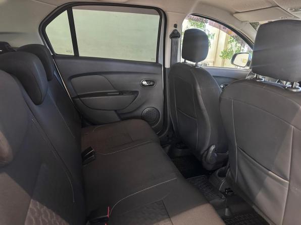 Renault Logan II с пробегом 2014 года, цена 680 000 рублей, 138000 км, седан, Автокод Объявления
