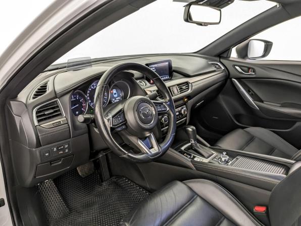 Mazda 6 III (GJ) Рестайлинг с пробегом 2017 года, цена 2 195 000 рублей, 109072 км, седан, Автокод Объявления