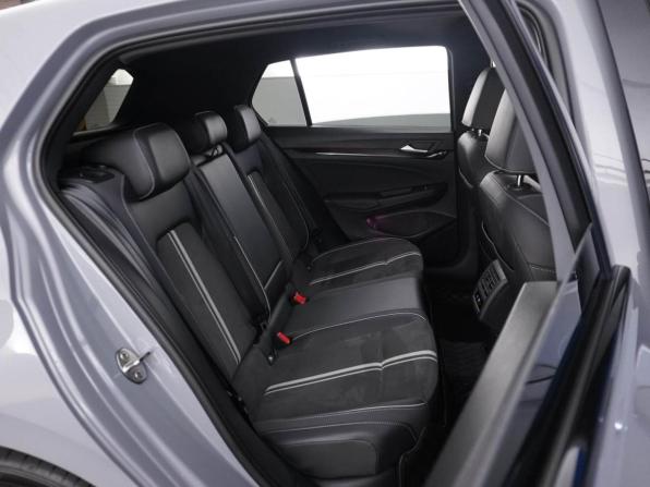 Volkswagen Golf VIII с пробегом 2022 года, цена 2 888 444 рубля, 57682 км, хэтчбек, Автокод Объявления