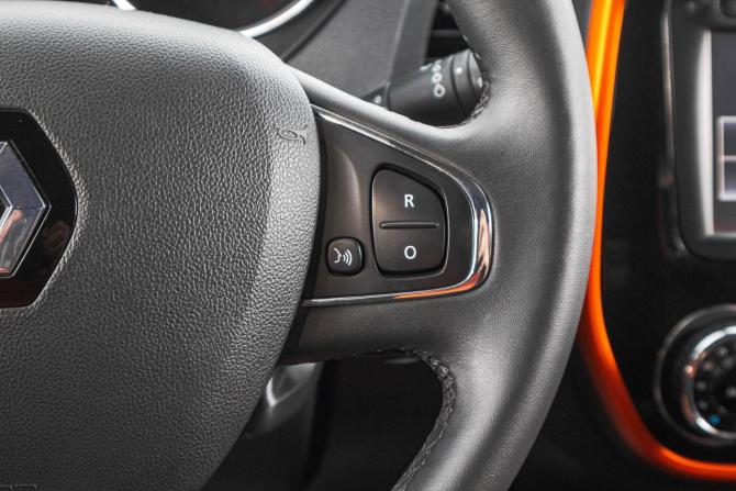 Renault Kaptur I с пробегом 2018 года, цена 1 749 000 рублей, 48000 км, внедорожник, Автокод Объявления