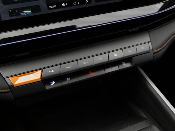 Changan UNI-V I с пробегом 2024 года, цена 2 450 000 рублей, 24251 км, лифтбек, Автокод Объявления