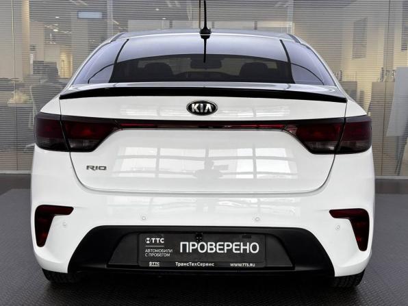 Kia Rio IV с пробегом 2018 года, цена 1 055 000 рублей, 176616 км, седан, Автокод Объявления