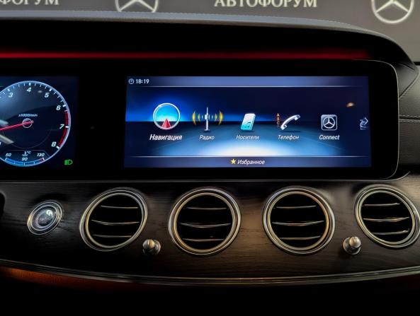 Mercedes-Benz E-Класс V (W213 S213 C238) с пробегом 2019 года, цена 3 406 000 рублей, 78500 км, седан, Автокод Объявления