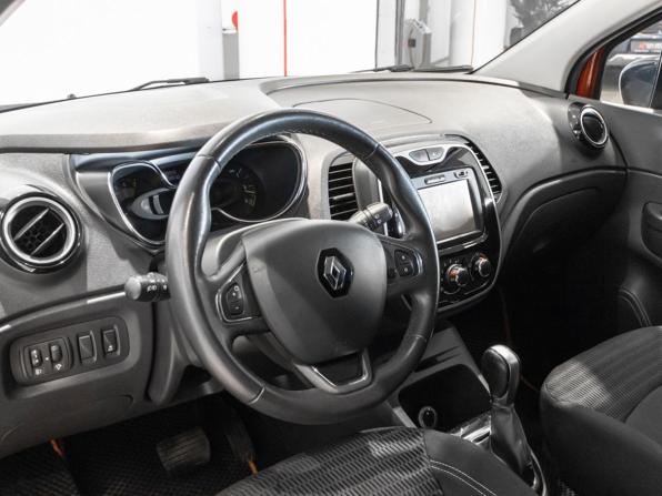 Renault Kaptur I с пробегом 2016 года, цена 1 632 400 рублей, 79900 км, внедорожник, Автокод Объявления