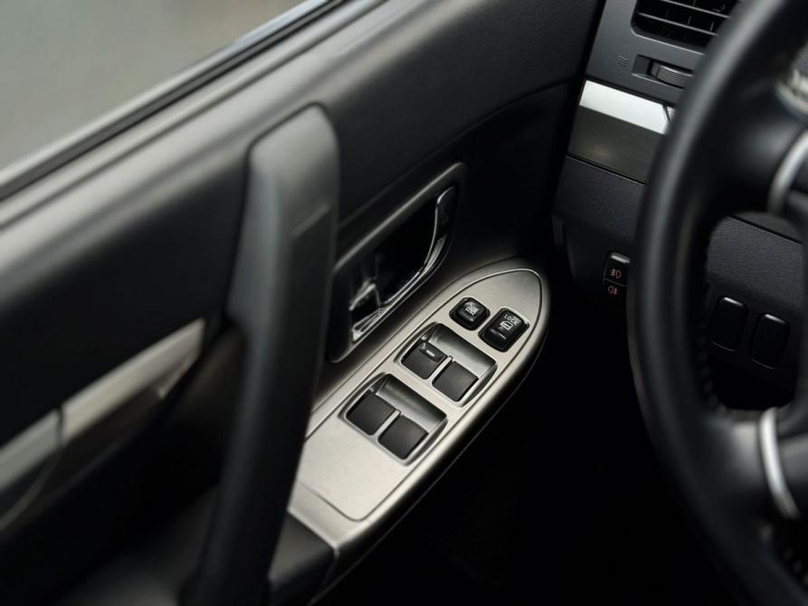 Mitsubishi Pajero IV Рестайлинг 1 Санкт-Петербург  - изображение 16