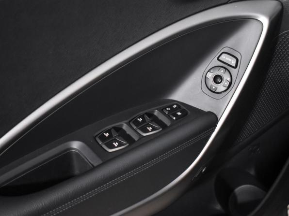 Hyundai Santa Fe III с пробегом 2013 года, цена 1 749 000 рублей, 145575 км, внедорожник, Автокод Объявления