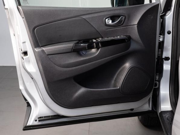 Renault Kaptur I Рестайлинг с пробегом 2020 года, цена 1 749 000 рублей, 35577 км, внедорожник, Автокод Объявления