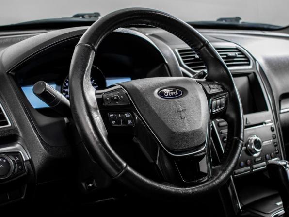 Ford Explorer V Рестайлинг с пробегом 2016 года, цена 2 695 000 рублей, 162275 км, внедорожник, Автокод Объявления
