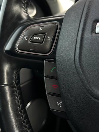 Land Rover Range Rover Evoque I Рестайлинг с пробегом 2018 года, цена 2 450 000 рублей, 126727 км, внедорожник, Автокод Объявления