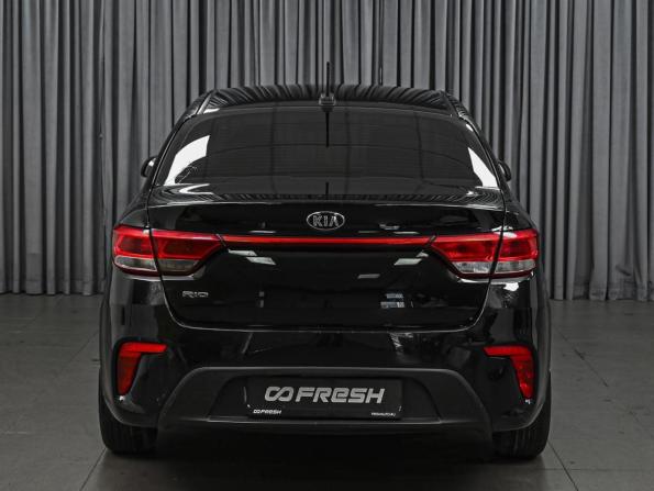 Kia Rio IV с пробегом 2018 года, цена 999 000 рублей, 185503 км, седан, Автокод Объявления