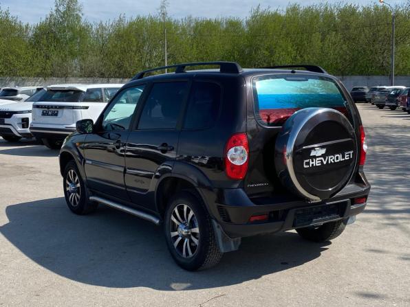 Chevrolet Niva I Рестайлинг с пробегом 2011 года, цена 449 000 рублей, 142684 км, внедорожник, Автокод Объявления