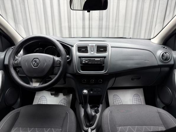 Renault Sandero II с пробегом 2016 года, цена 799 000 рублей, 176977 км, хэтчбек, Автокод Объявления