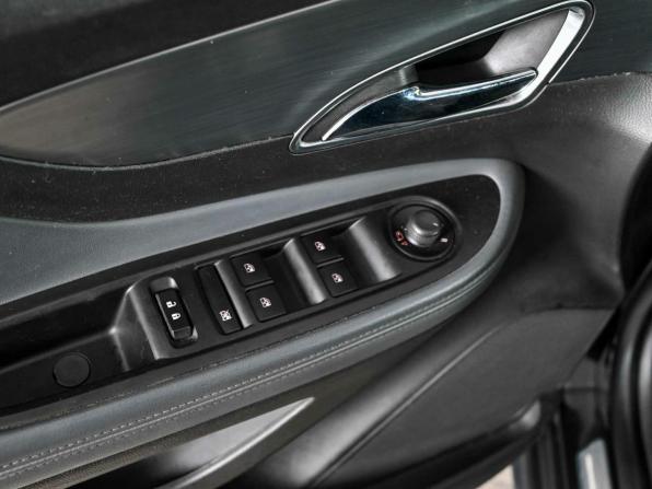 Opel Mokka I с пробегом 2013 года, цена 1 200 000 рублей, 151023 км, внедорожник, Автокод Объявления