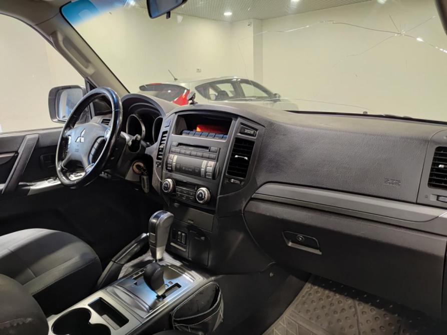 Mitsubishi Pajero IV Рестайлинг 1 Казань  - изображение 13
