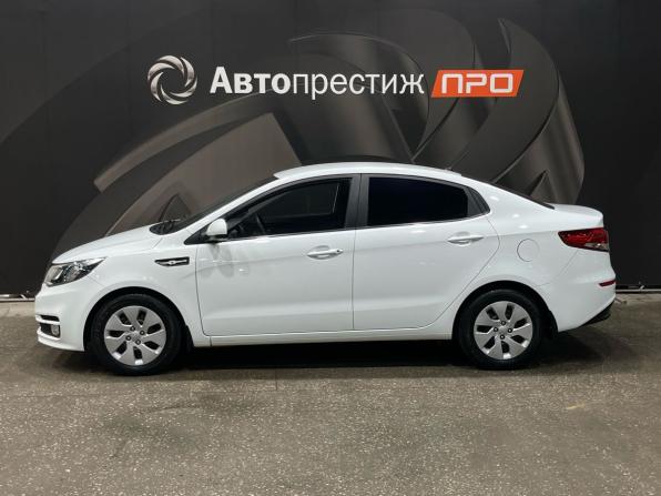 Kia Rio III Рестайлинг с пробегом 2016 года, цена 1 065 000 рублей, 76537 км, седан, Автокод Объявления