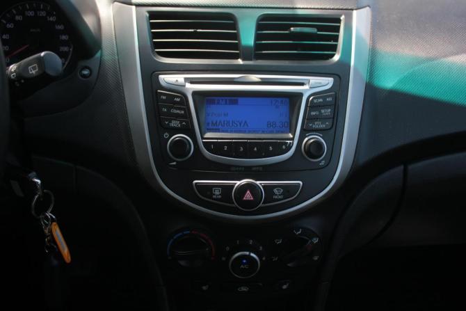 Hyundai Solaris I с пробегом 2014 года, цена 760 000 рублей, 174639 км, хэтчбек, Автокод Объявления