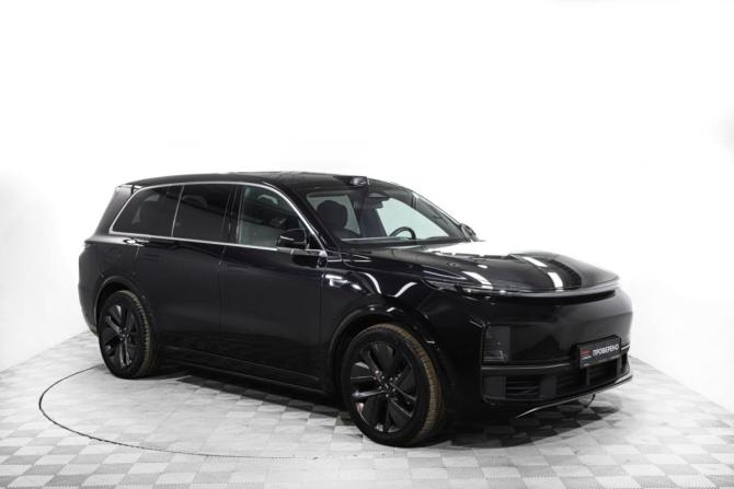 Li Auto (Lixiang) L9 I Рестайлинг с пробегом 2024 года, цена 7 099 000 рублей, 59110 км, внедорожник, Автокод Объявления